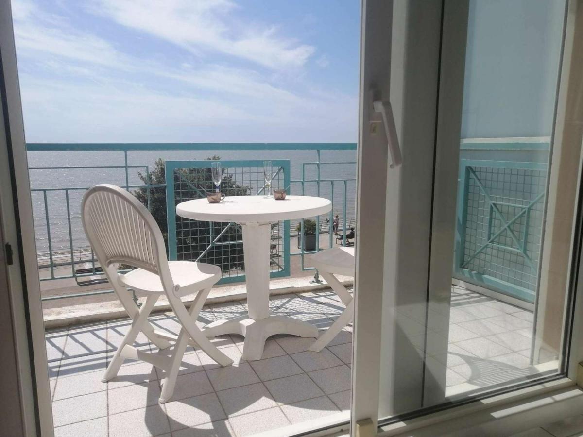Апартаменты Studio Avec 2 Couchages, Proche Plage, Cuisine Equipee, Fouras - Fr-1-246B-47 Экстерьер фото
